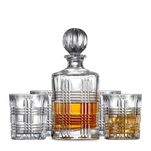 Salt & Pepper Bond Whisky Set