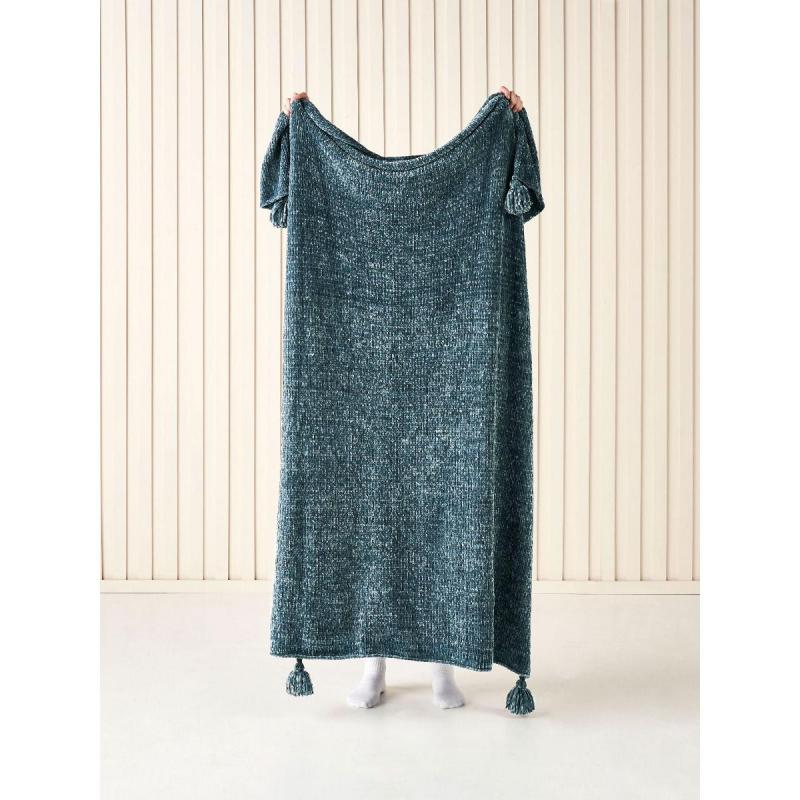 Linen House Hara Throw 130cm x 170cm | Petrol