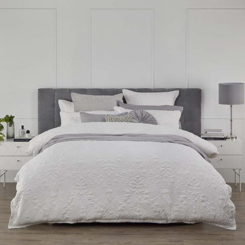 Platinum Logan & Mason Rosenthal Quilt Cover Set | King Bed | White