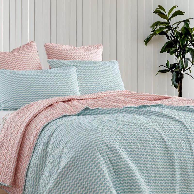 Ric Rac Bedding Logan & Mason Ric Rac Multi Coverlet Set | Queen/King Bed