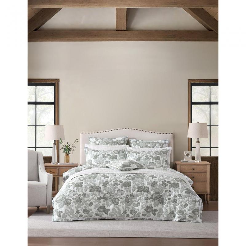 Private Collection Eva Thyme Quilt Cover Set | Queen Bed